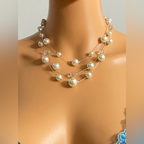 Elegant Multi-Strand Pearl & Crystal Necklace - White - Picture 8 of 14